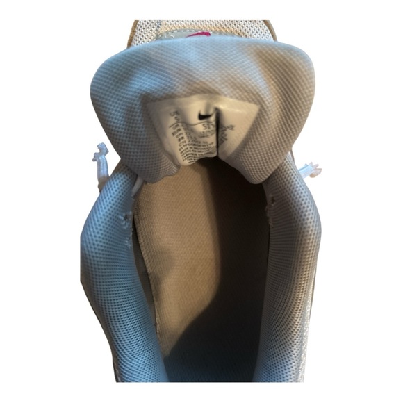 Nike Air Max Sneakers - Silver and Pink Accents Size 5 Flaws - Picture 6 of 7